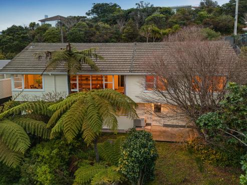 26 Collier Avenue, Karori