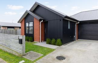 2/26 Maanihi Drive, Rototuna North