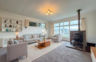 31 Kahikatea Grove, Paparangi
