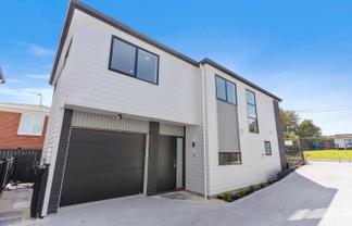 101A Beach Road, Te Atatu Peninsula