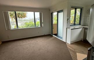 47A Chamari Close, Titirangi
