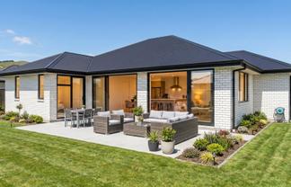 25 Whareātea Road, Redwoodtown