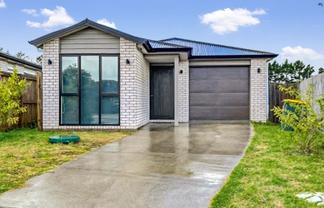 16 Opouatu Avenue, Glenbrook