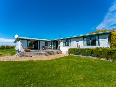 801 Rolling Ridges Road, Levels