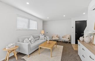 2/138 Hills Road, Edgeware