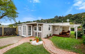 2 Richard Street, Belmont