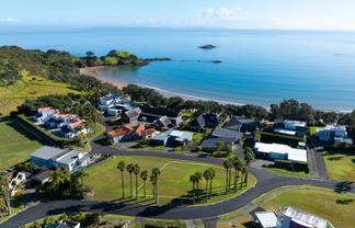 8 Bayside Drive, COOPERS BEACH