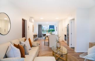 5/3 Karoro Court, Hobsonville
