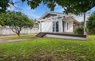 22 Rowandale Avenue, Manurewa