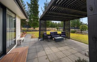 77 Larch Crescent, Alexandra