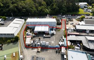 1,597M² SECURE YARD IN CENTRAL SILVERDALE
