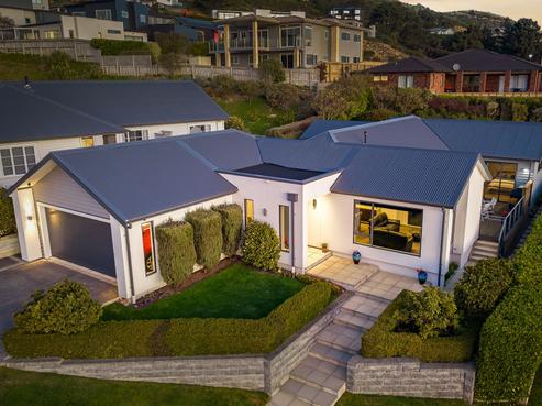 6 Hollyford Place, Aotea