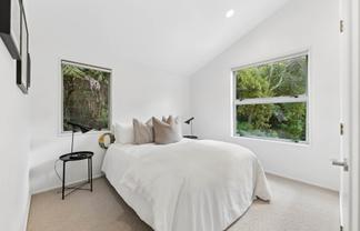 4 Puketutu Rise, Hillsborough