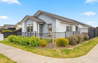 2 Wallingford Crescent, ROLLESTON