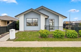 2 Wallingford Crescent, ROLLESTON