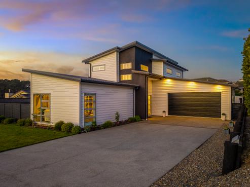 17 John Burke Drive, Aotea