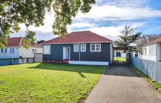 8 Victor Street , Dannevirke