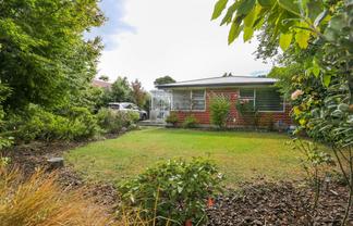 6 Aileen Place, Upper Riccarton