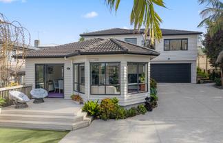 66 Saralee Drive, Manurewa