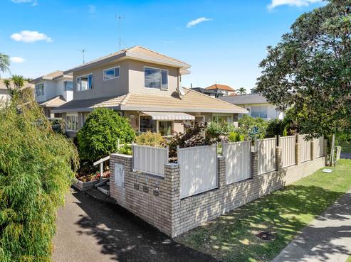 1/42 Bay Street, Red Beach