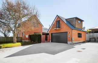 42 Benjamin Avenue, Rototuna North