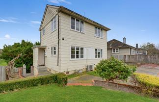 77 Andrew Street, Marchwiel