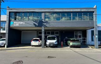 The Right Spot in Petone