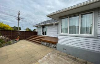41 Flanshaw Road, Te Atatu South
