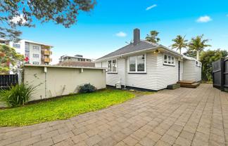 9 Potter Avenue, Northcote