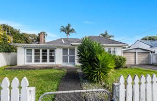 9 Walker Crescent, Whau Valley