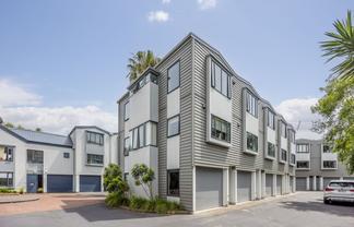 28 Dovedale Place, Parnell