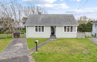 8 Tate Place, Otara