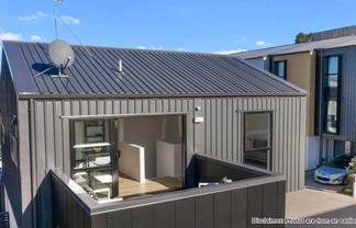8 Lange Mews, Mount Wellington