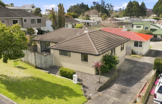 6 Hilltop Road, Parkvale