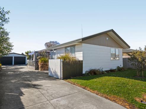 8 Peckham Lane, Woolston