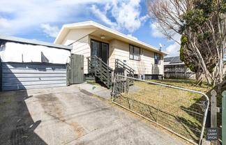 1/19 Old Wairoa Road, Papakura