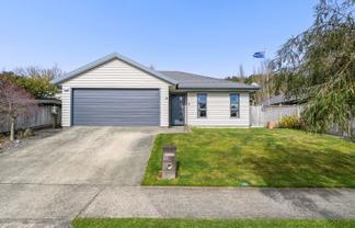 5 Poppy Watts Grove, Stokes Valley