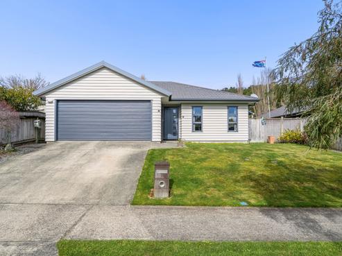 5 Poppy Watts Grove, Stokes Valley