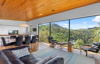 8 Endeavour Place, LYTTELTON