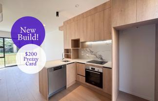 2/8 Lowtherhurst Road, Massey
