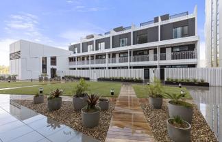 120/223A Green Lane West, Epsom
