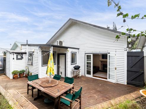 9 Chaucer Road South, Napier Hill