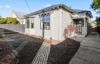 8 Alma Street, Saint Kilda
