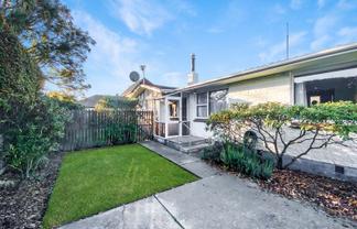 2/131 Knowles Street, Saint Albans