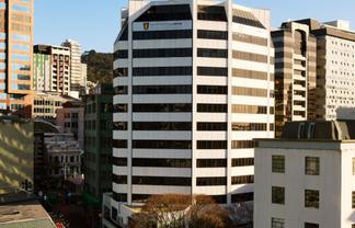 NE Corner Office, Deck & Harbour Views - CBD