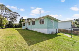 18 Paewai Road, Glen Eden