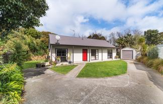 16A Wood Street, Takaro