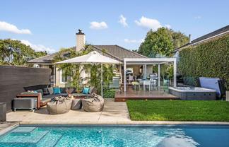 37 Colchester Avenue, Glendowie