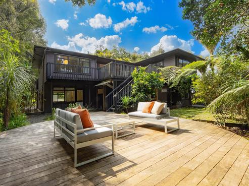 164 Woodlands Park Road, Titirangi