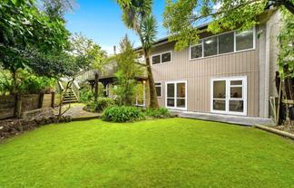 978 Beach Road, Torbay